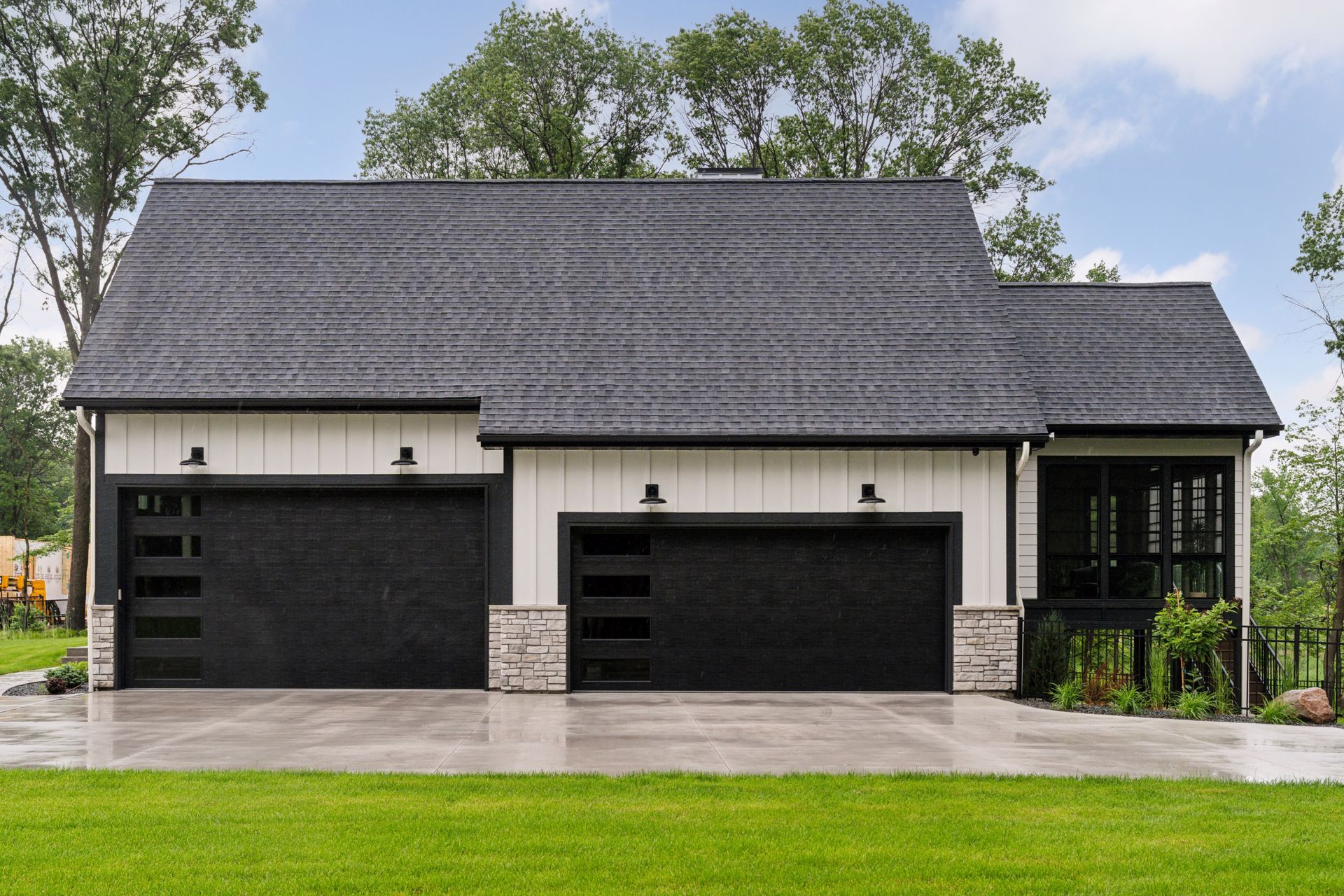 4-car heated garage